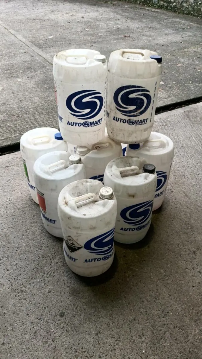 5 gallon drums - Image 3