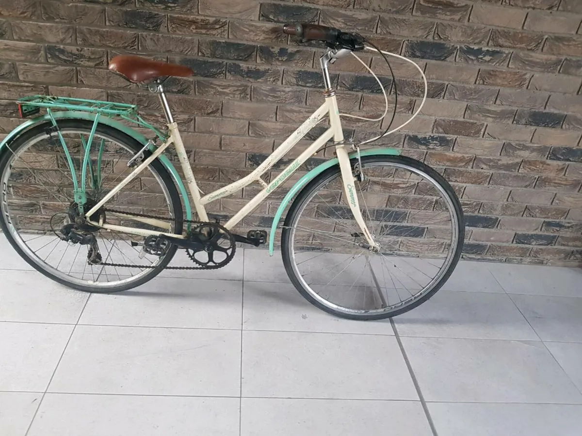 Ladies bike - Image 2