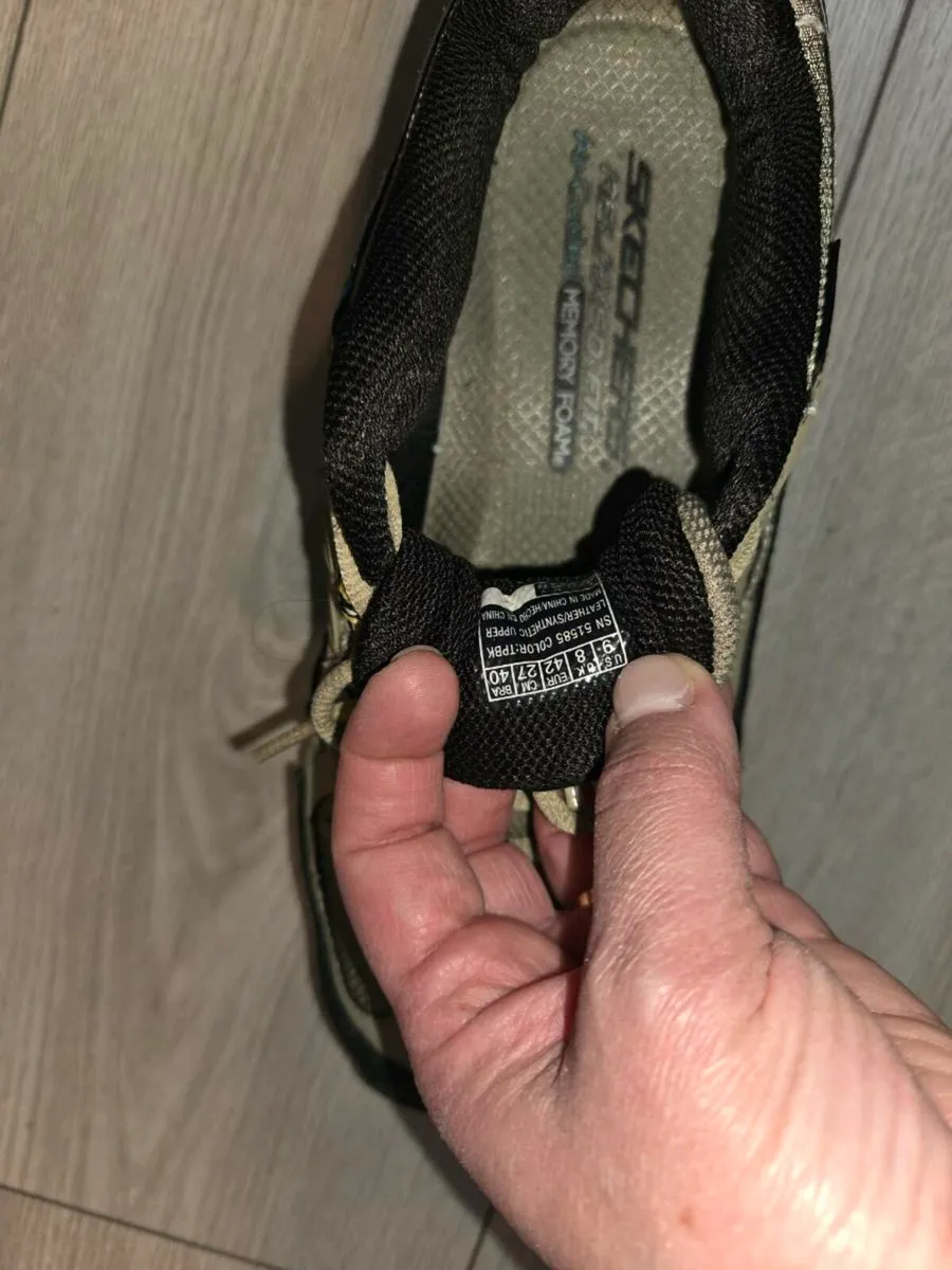 Skechers Relaxed Fit Walking Shoes – EU 42 / UK 8 - Image 2