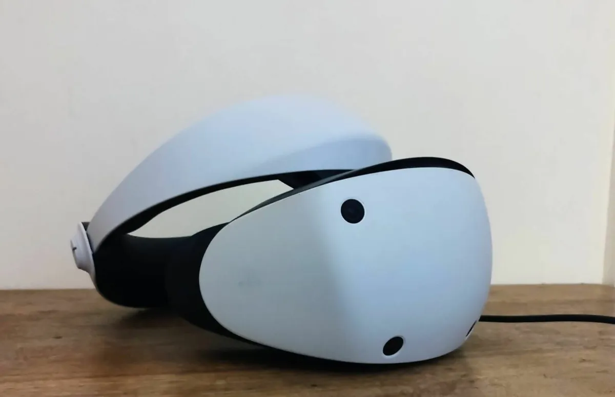 PLAYSTATION VR2 (PSVR2) BUNDLE - Image 2