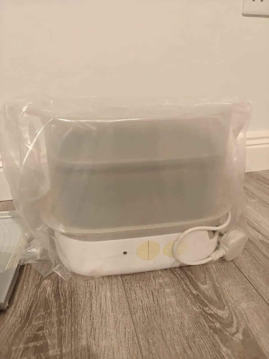 Baby Bundle (Chicco Next2me + other stuff) - Image 2