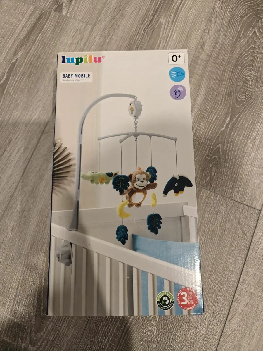 Baby Bundle (Chicco Next2me + other stuff) - Image 3