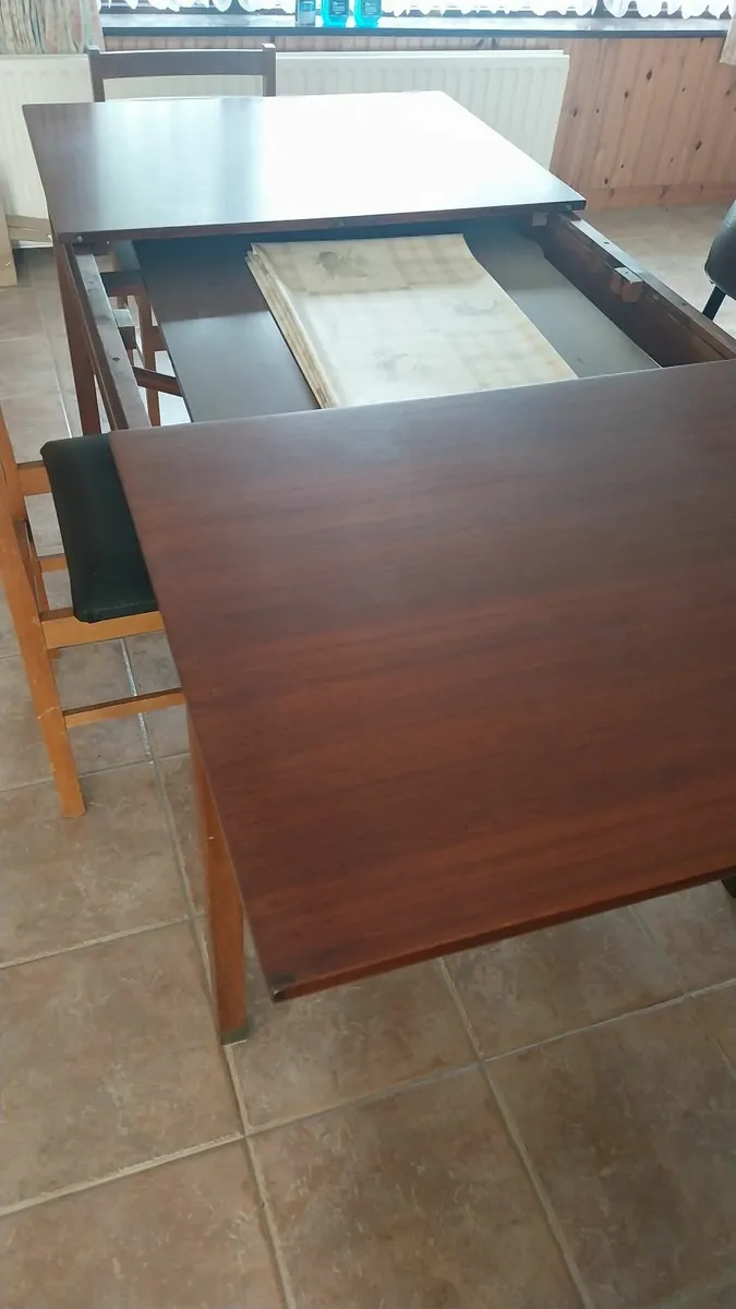 Wooden table - Image 2