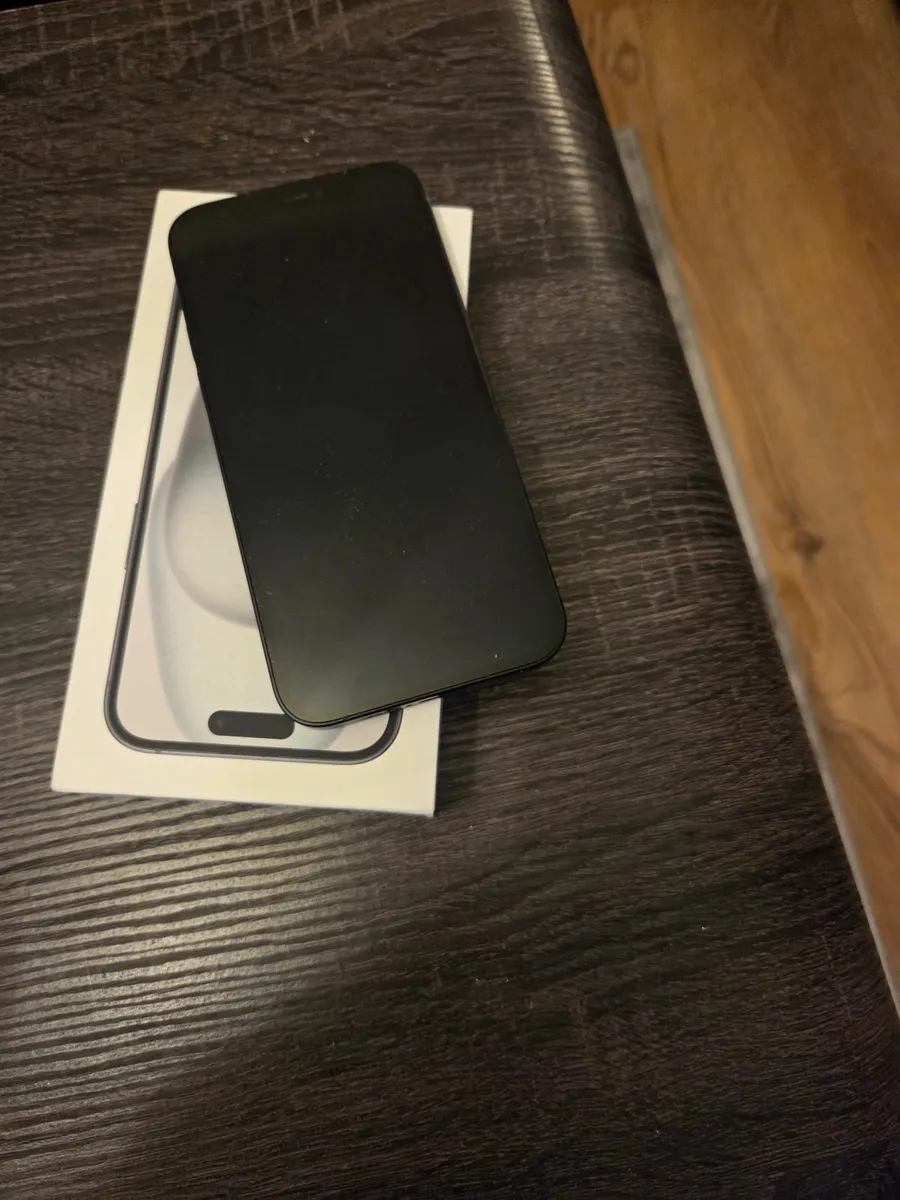 I phone 12, - Image 4