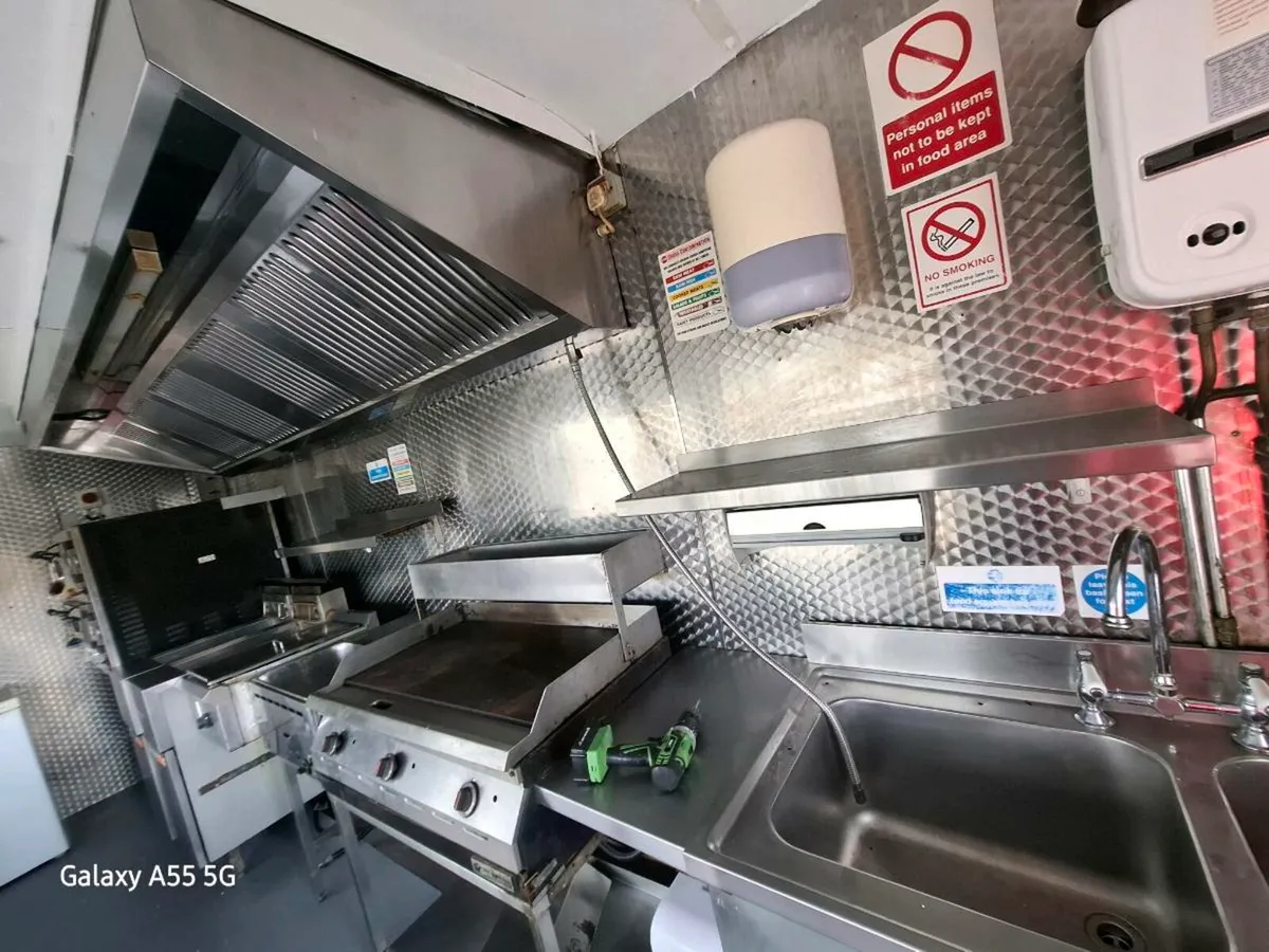 Food Truck - Image 4