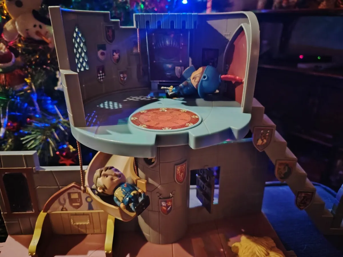 Mike The Knight Glendragon Castle and Characters - Image 2