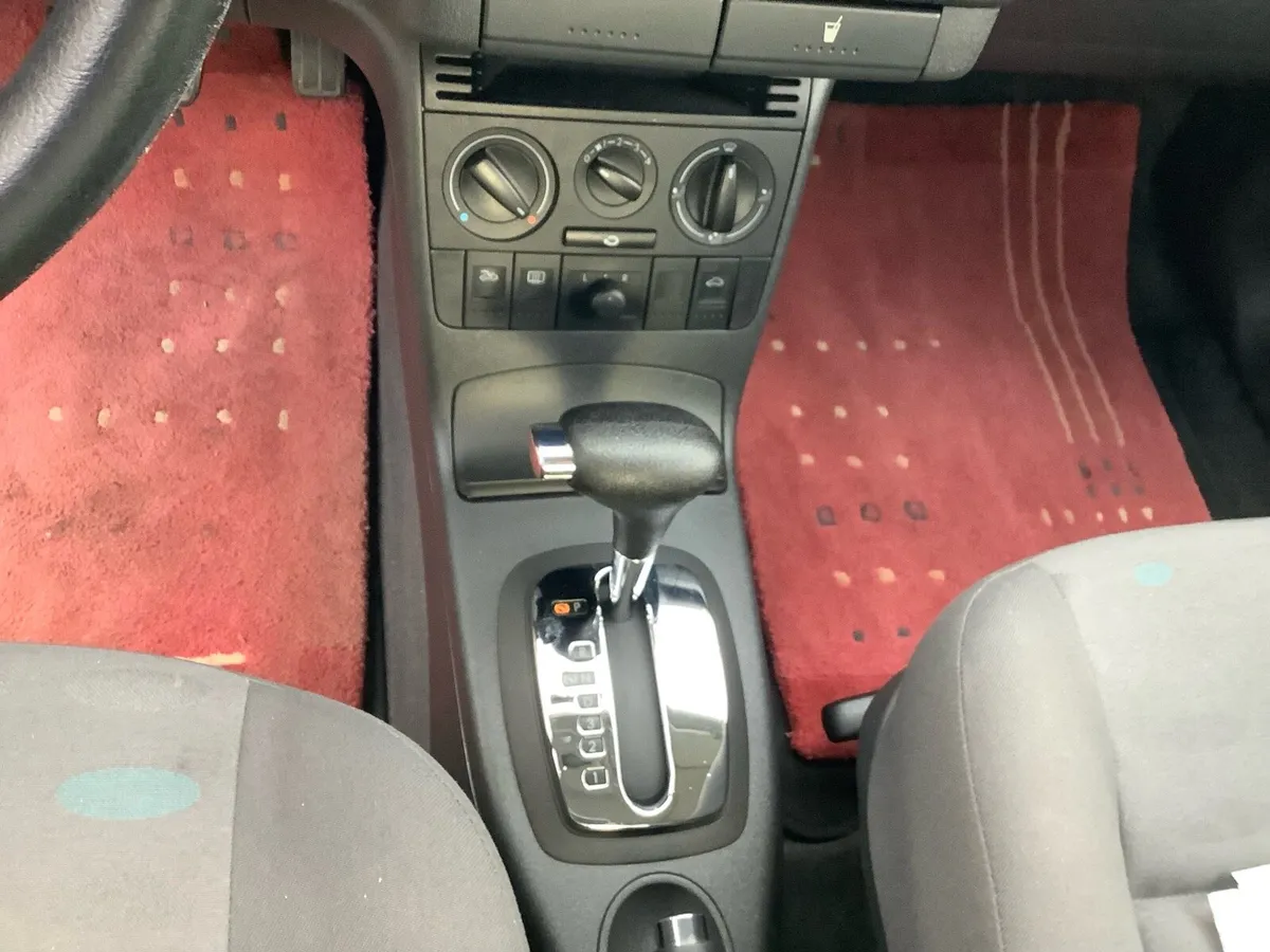LEFT HAND DRIVE VW UP AUTO - Image 3