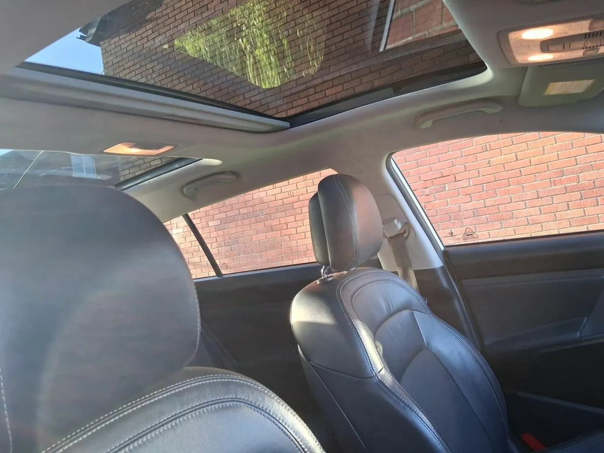 Kia Sportage 2011 - Image 2