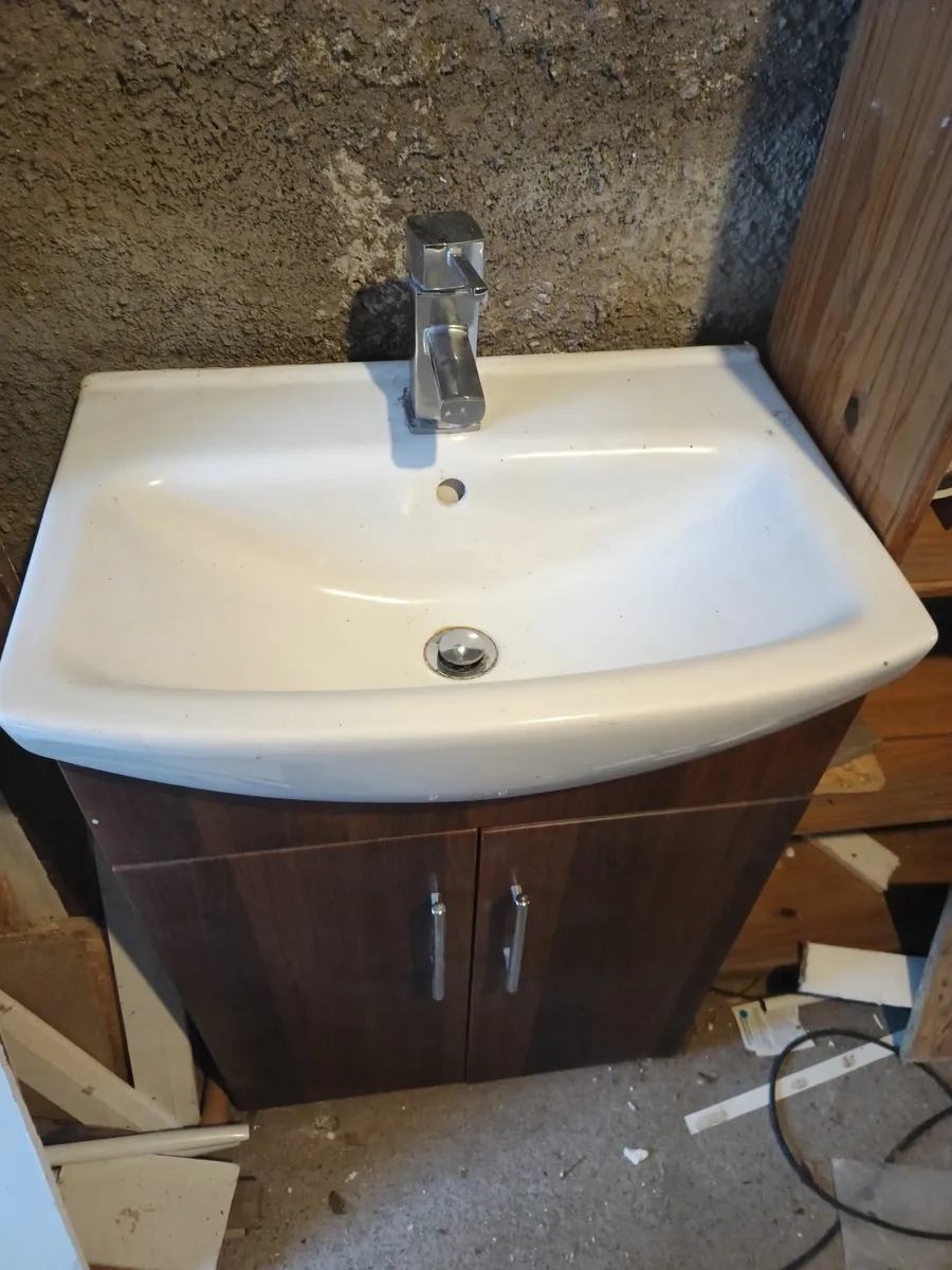 Bathroom cabinet - Image 2