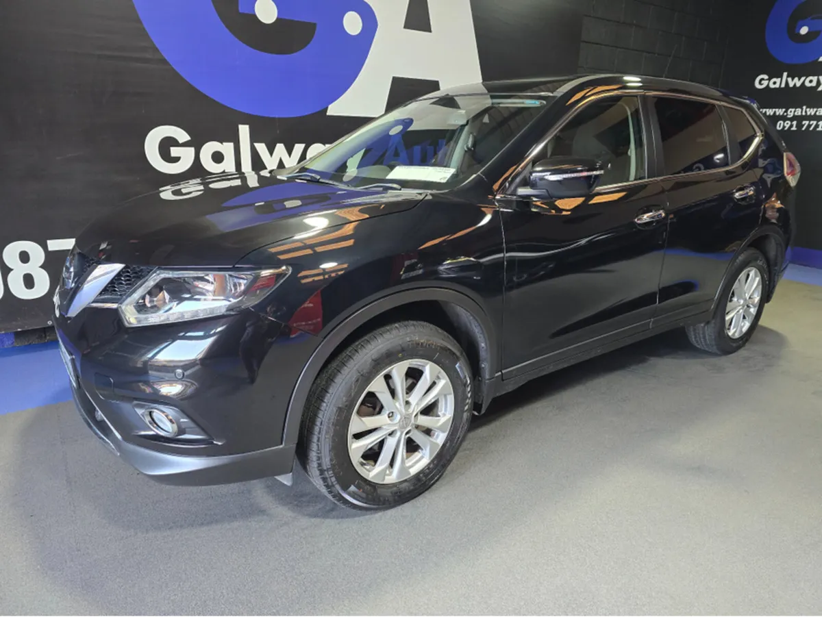 Nissan X-Trail REAR CAMERA WITH CAR PLAY-LOW MILEA - Image 3