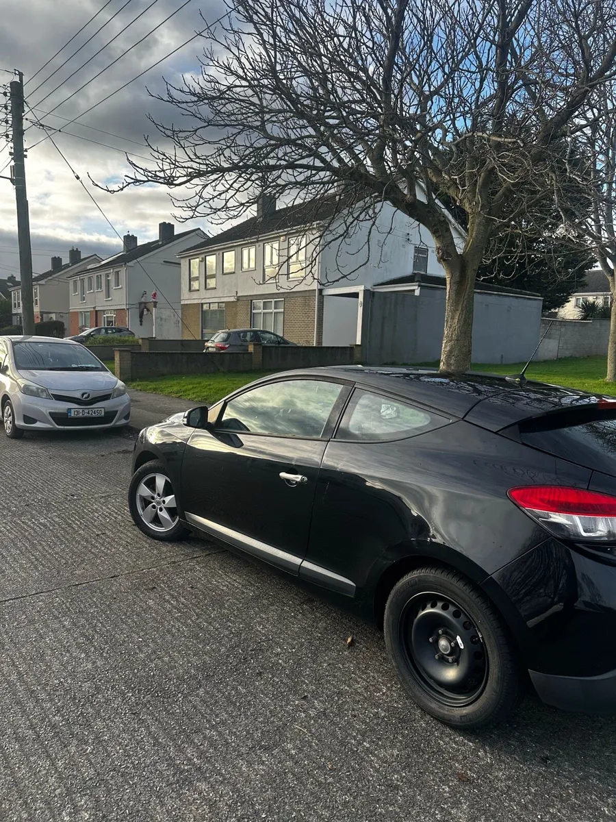 Renault Megane 2012 - Image 2