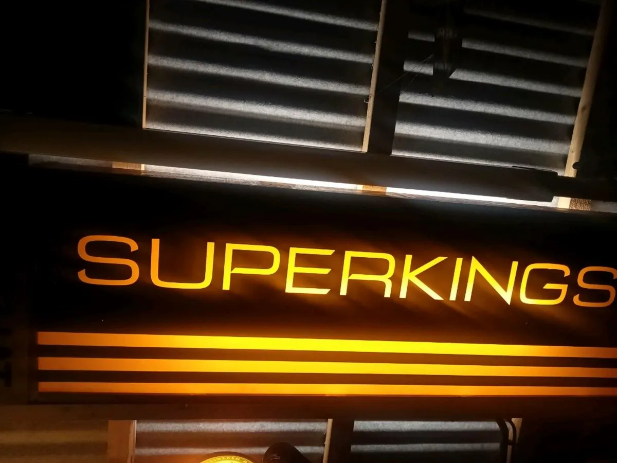 Old super Kings sign - Image 1