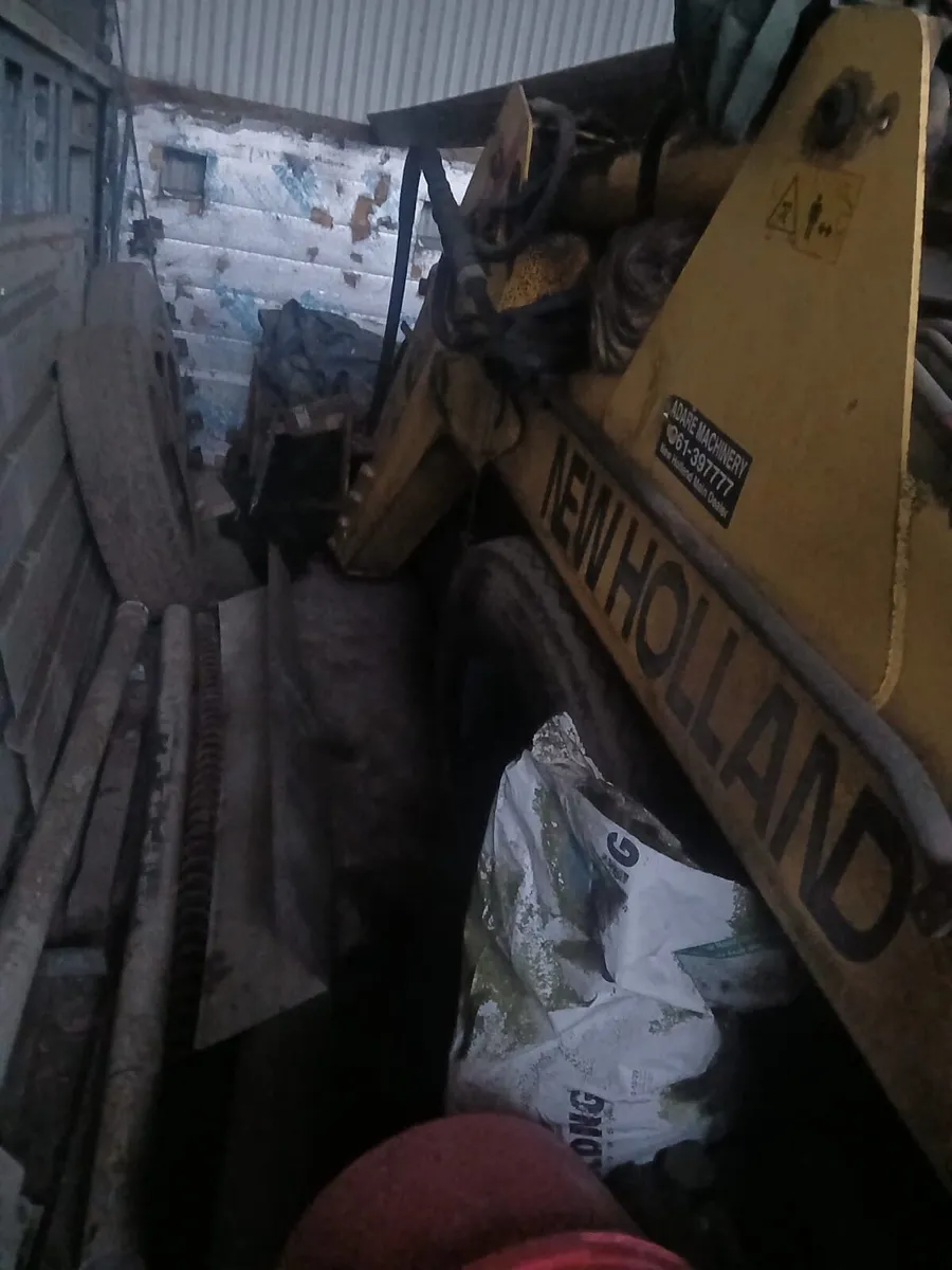 New Holland LLB115 - Image 4