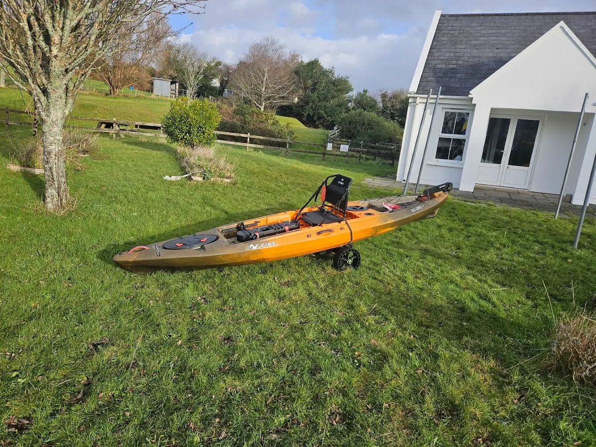 Kayak Vibe Sea Ghost 130 - Image 1