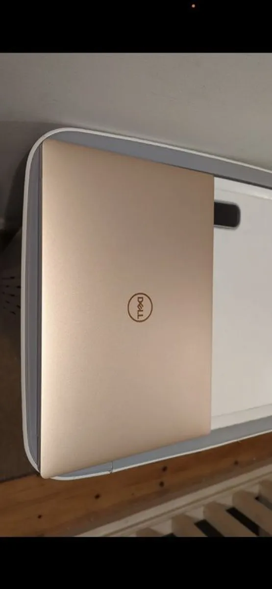 Dell XPS 13.3" i7 like new. Rose Gold - Image 1