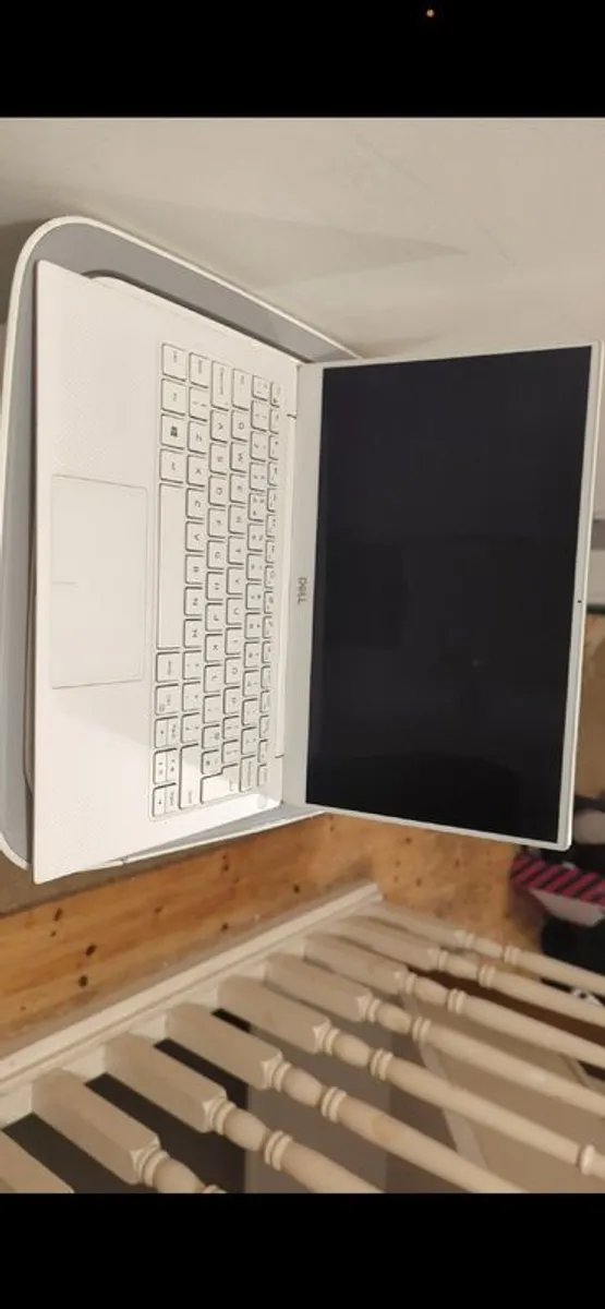 Dell XPS 13.3" i7 like new. Rose Gold - Image 4