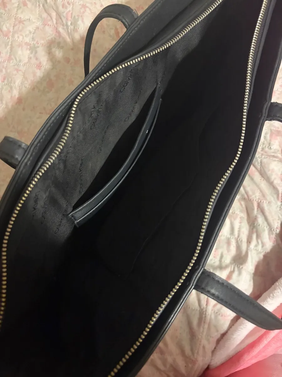 Calvin Klein Handbag - Image 2