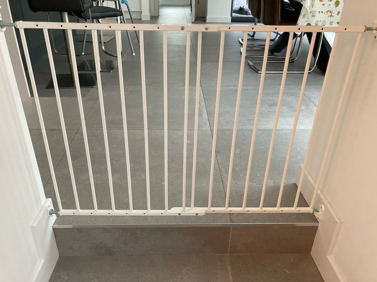 Babydan Multidan Metal Extending Stair Gate - Image 1