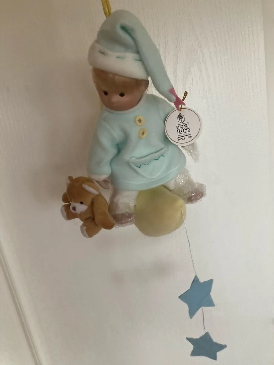 Porcelain doll - Image 4