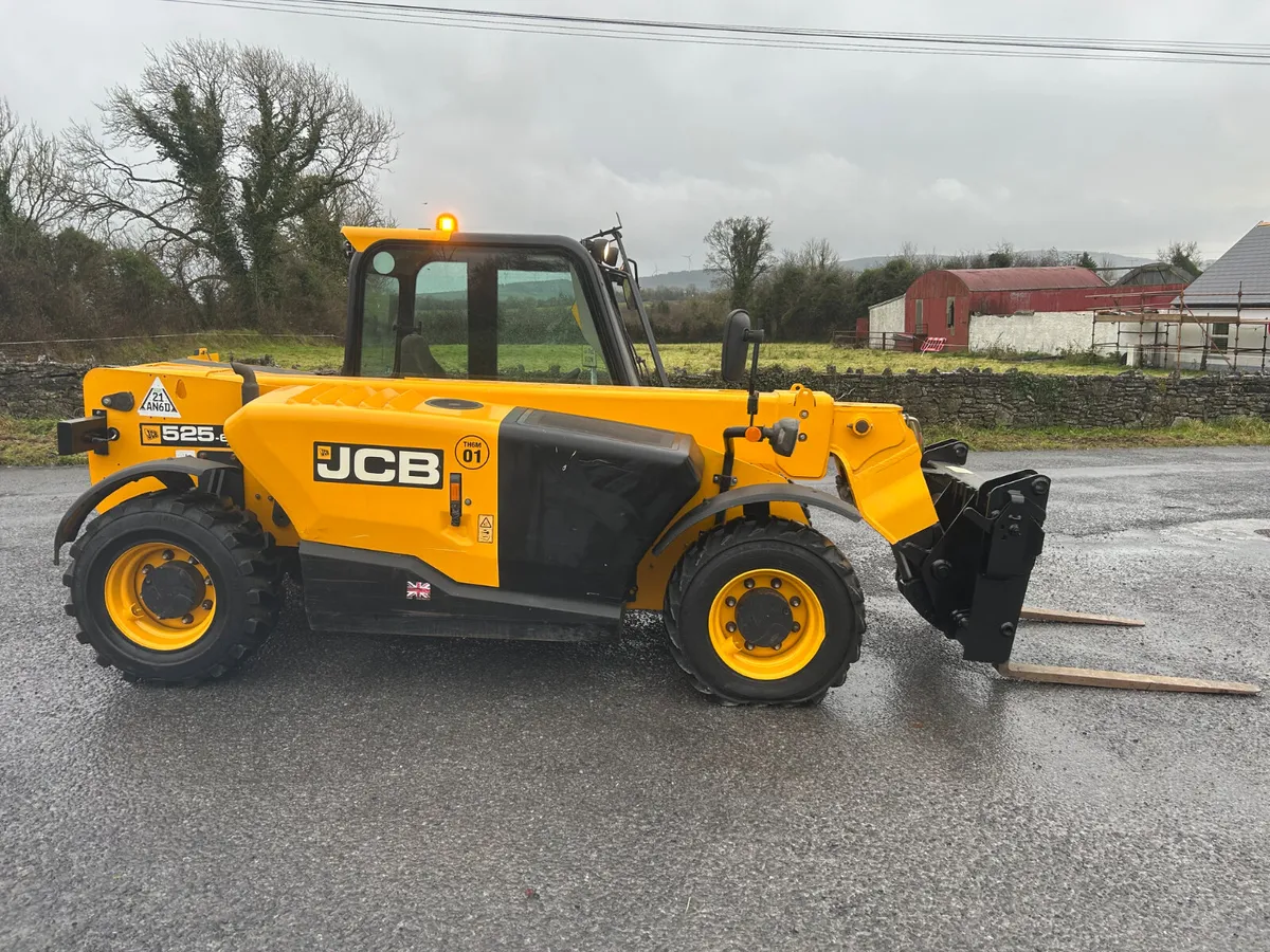 2016 JCB 525-60 Loader - Image 1