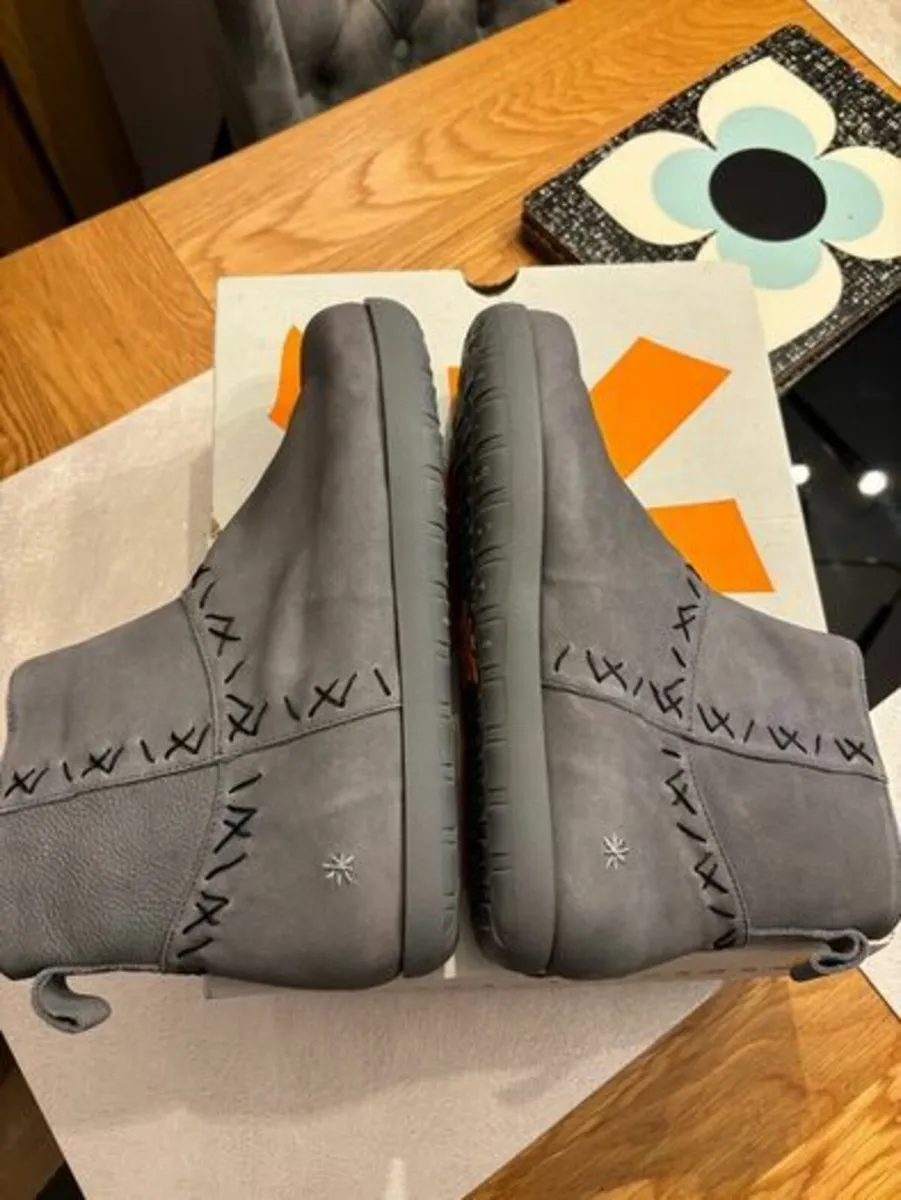 ART full leather flat boots 7uk 41eu NEW in Box - Image 1