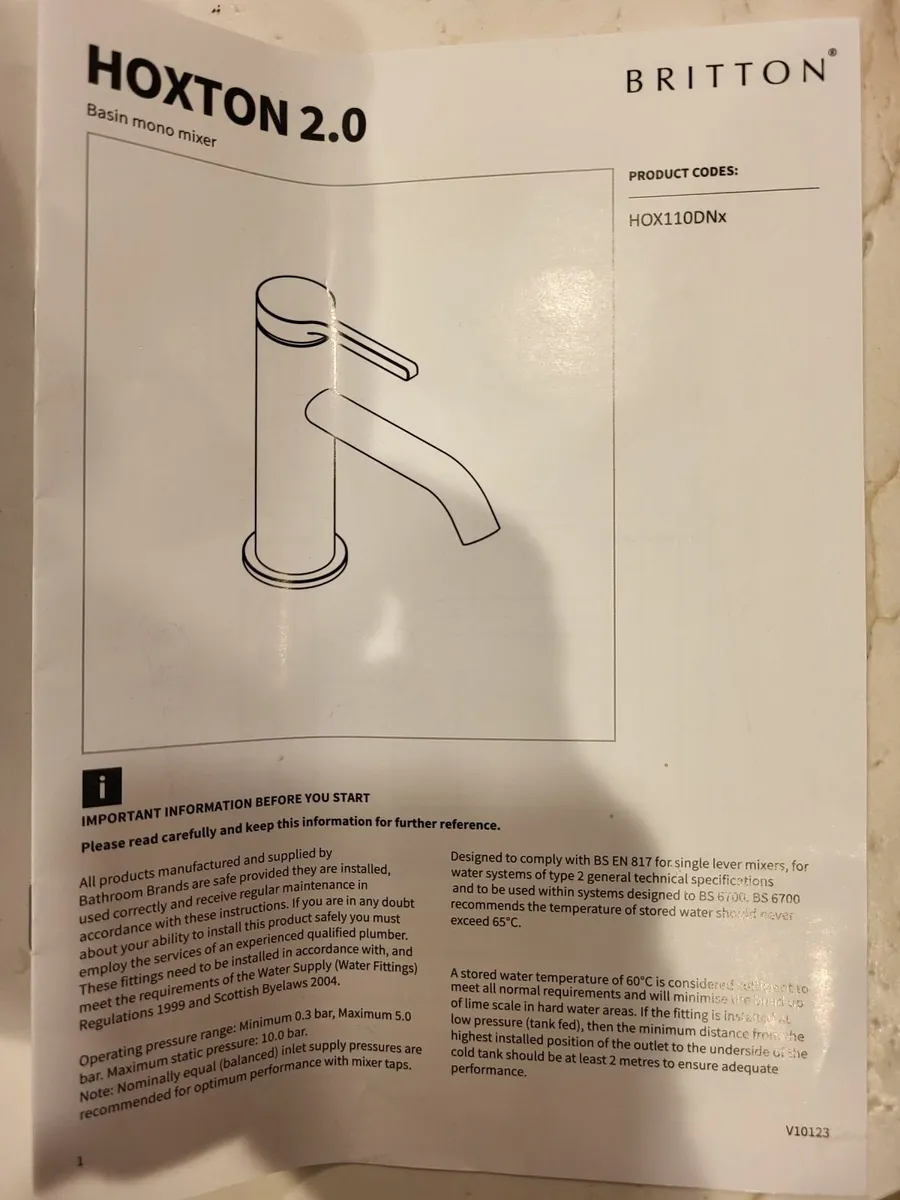 Black mixer tap for bathroom (Hoxton brand) - Image 2