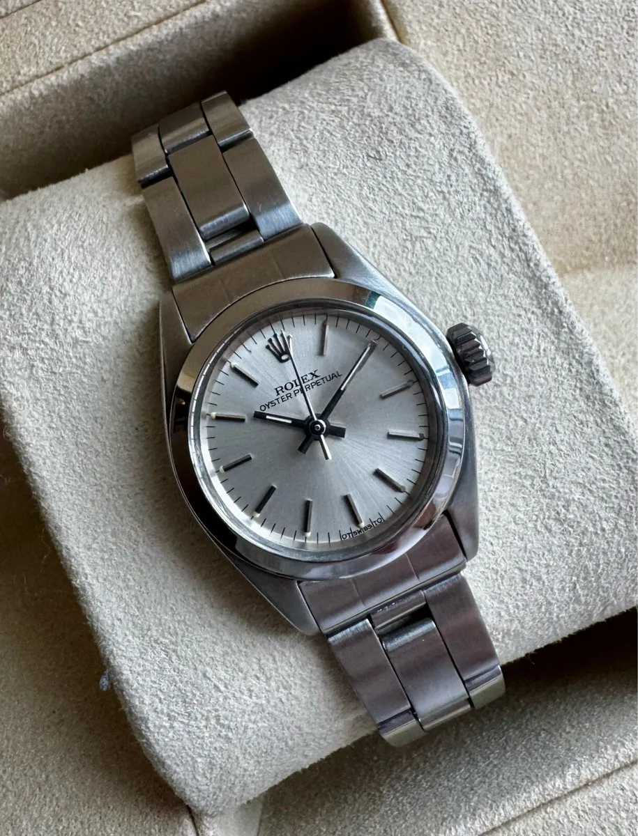 Rolex Oyster Perpetual 26mm - Image 3