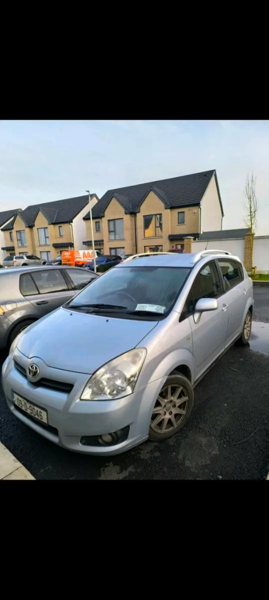 Toyota Corolla Verso new NCT till February 2027 - Image 3