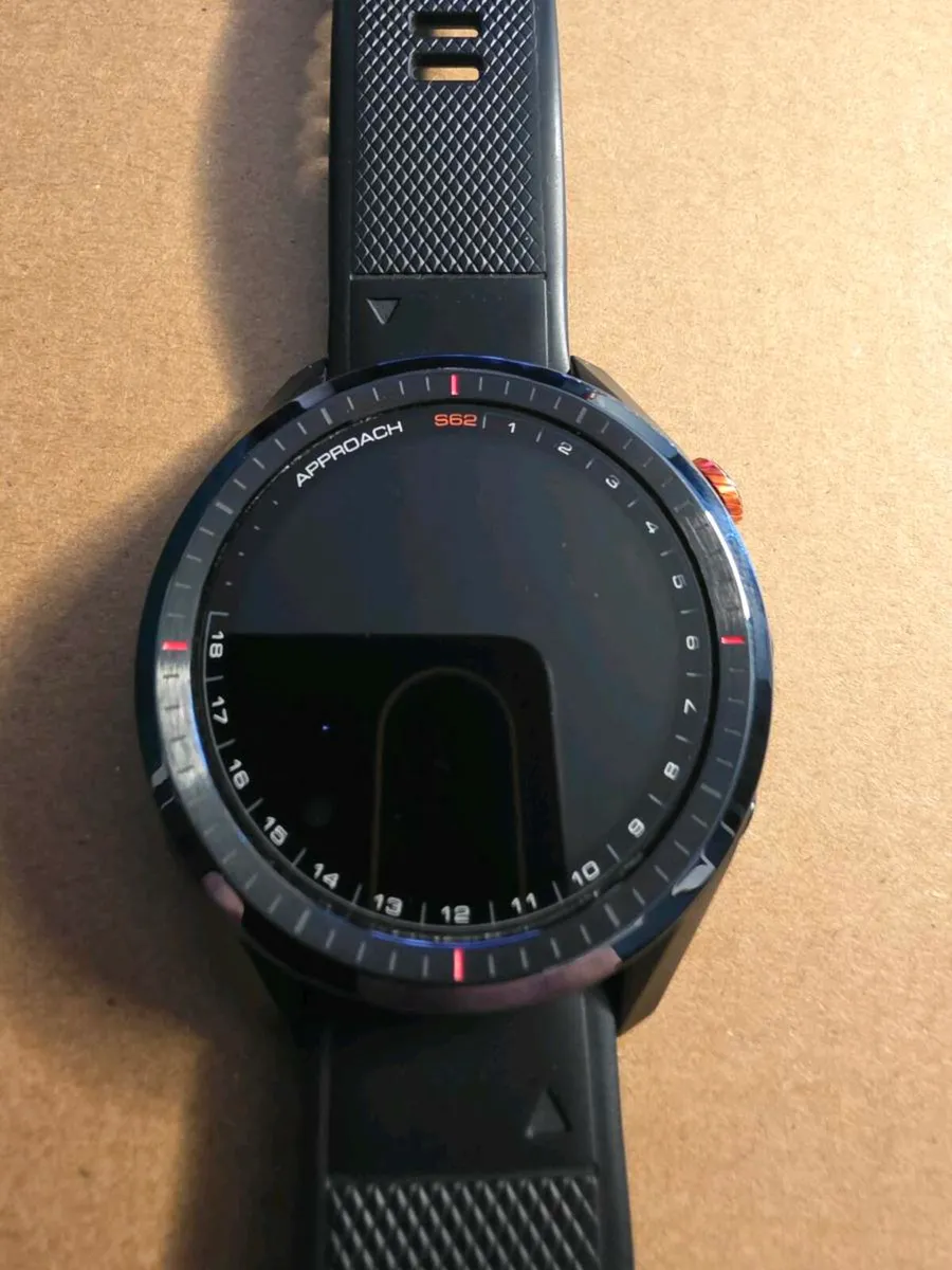 Garmin Approach S62 - Image 1