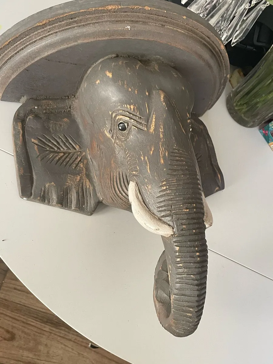 Wooden elephant shelf wall mount - Image 1
