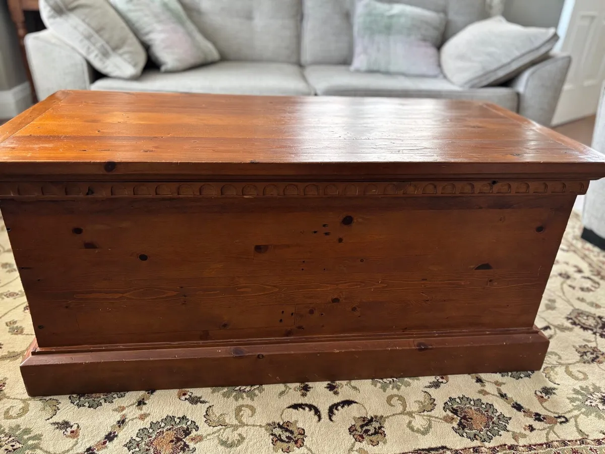 Solid wood Trunk / Coffe Table - Image 4