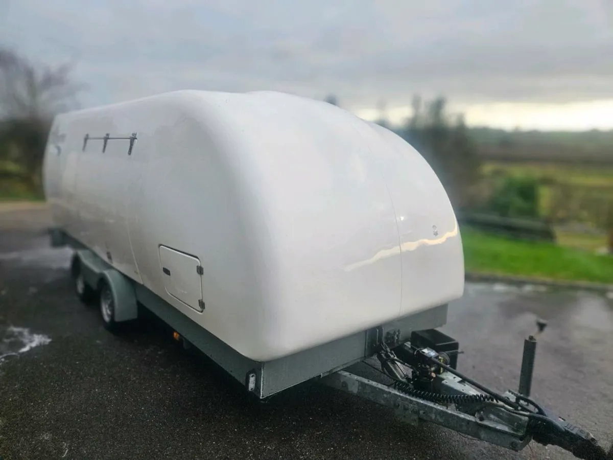 Shuttle trailer PRG - Image 3