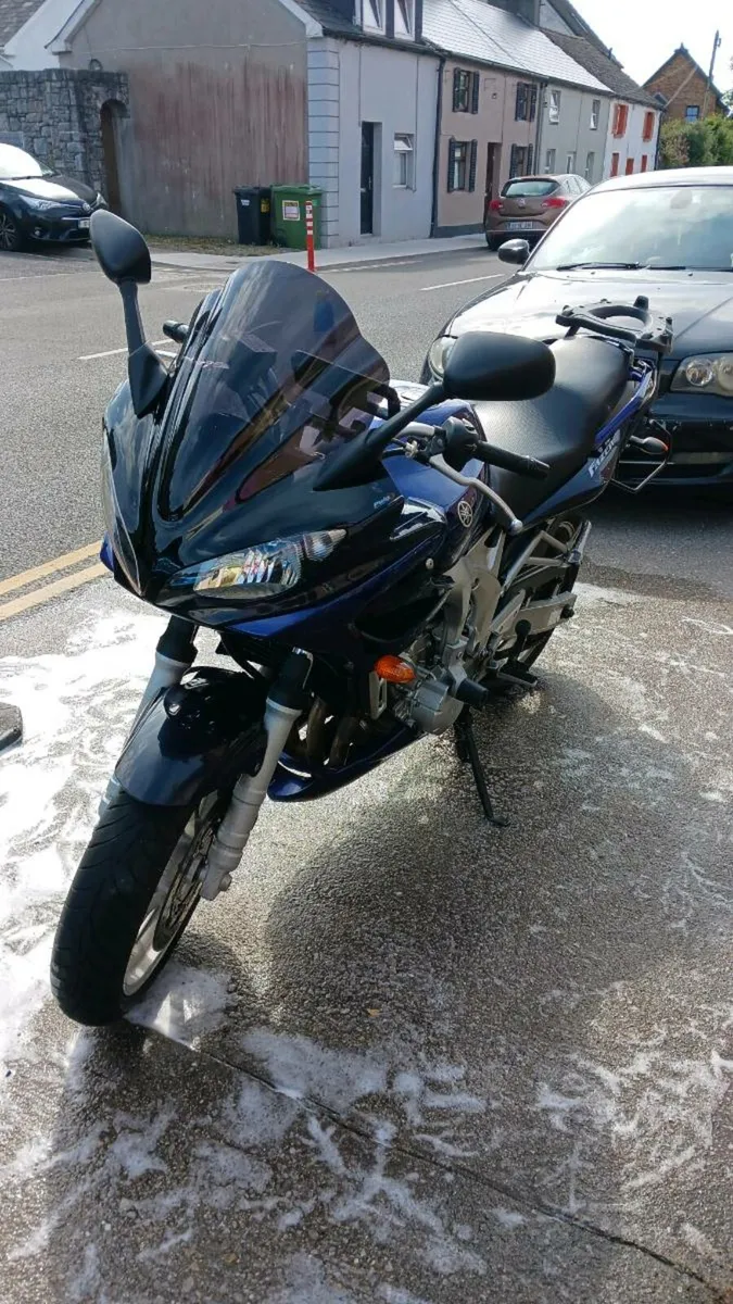 Yamaha FZ6 - Image 3