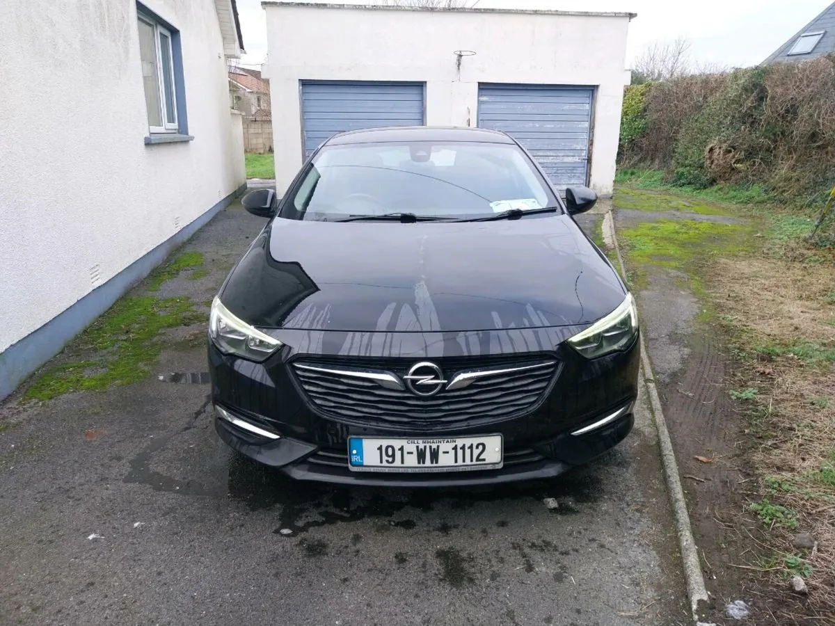 Opel Insignia Grand Sport - Image 2