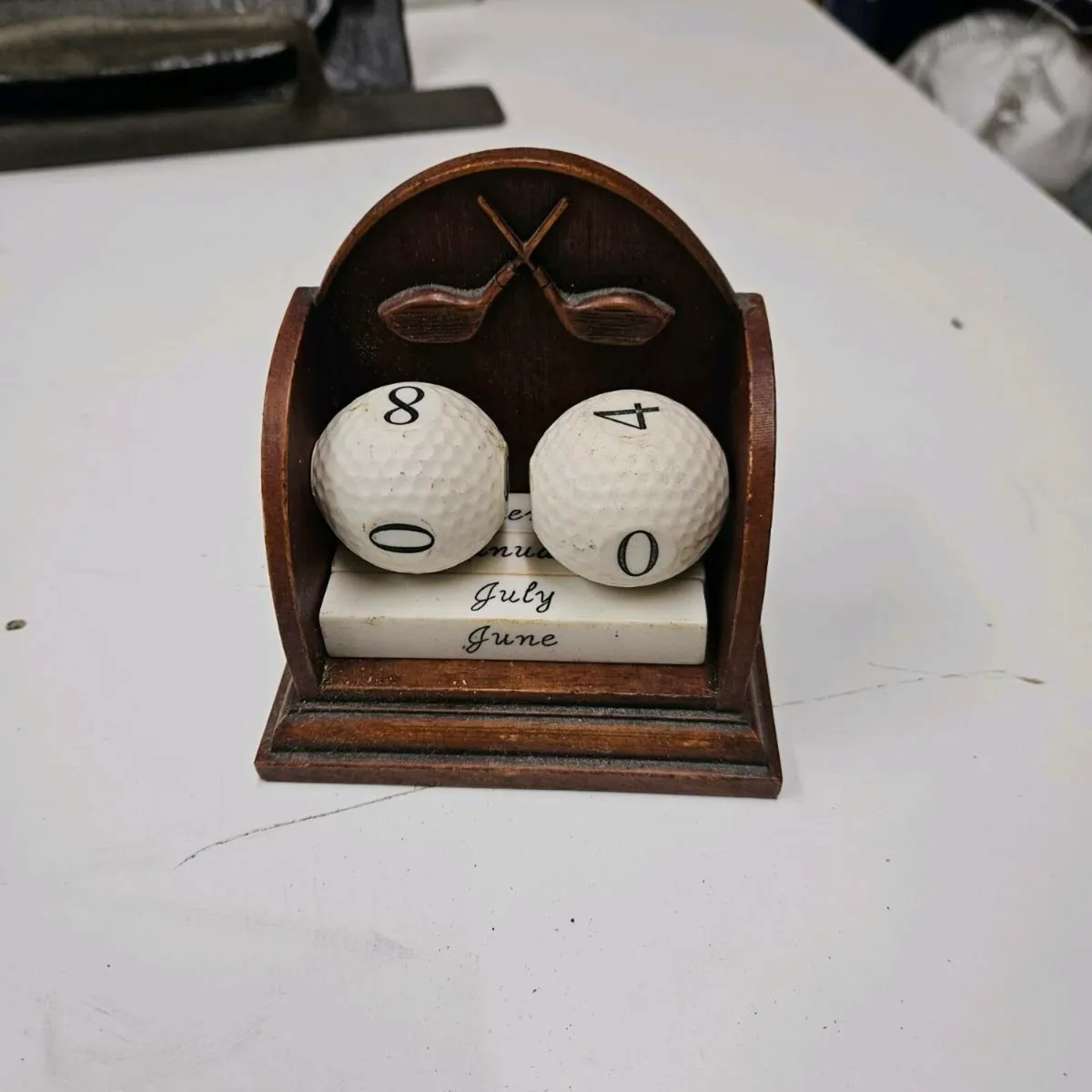 Golf ball callender - Image 1