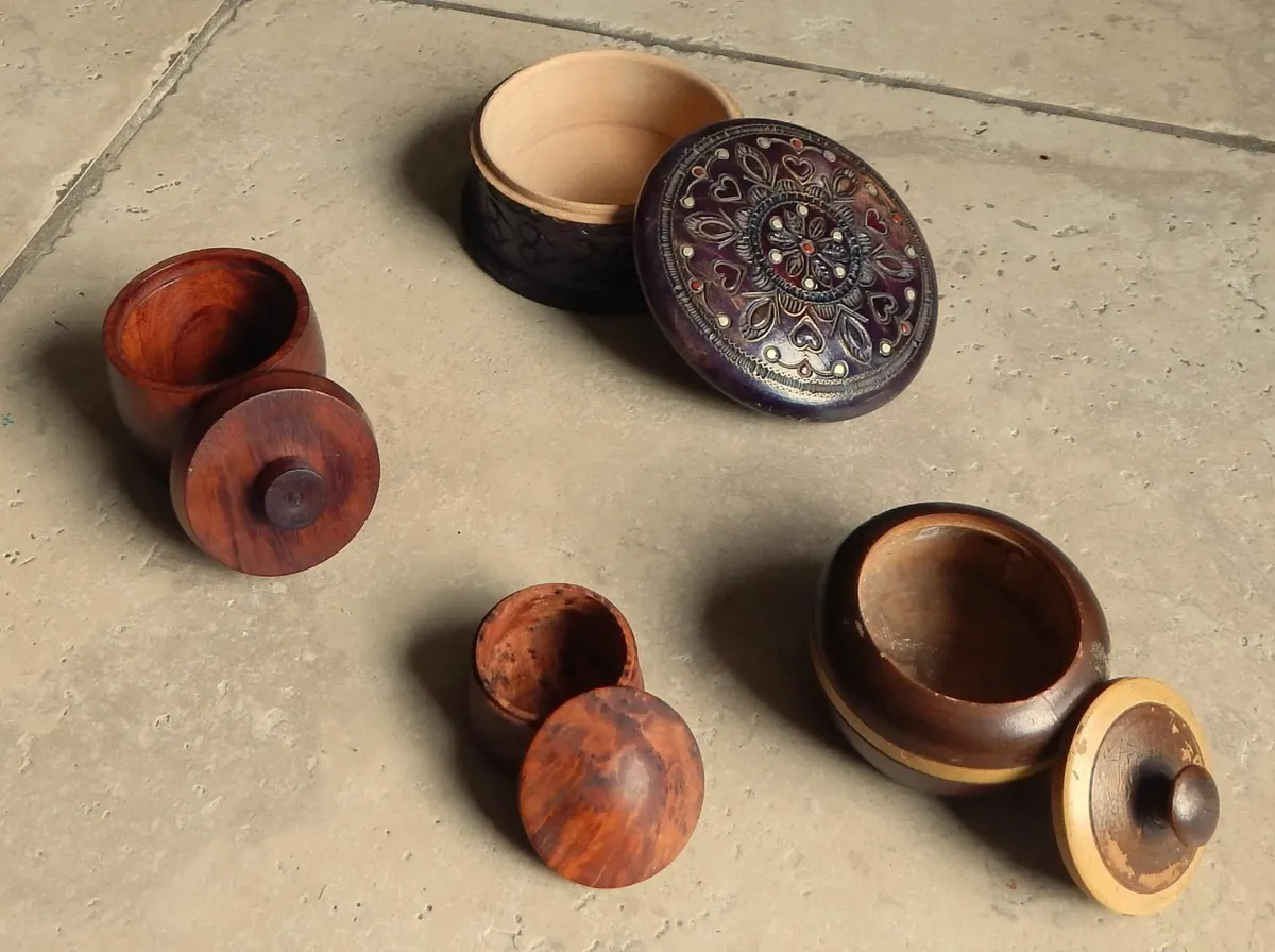 Selection of 4 Wooden Handmade Trinket Boxes - Image 3