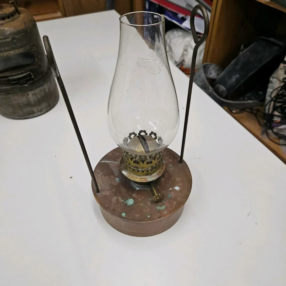 Antique ships lamp - Image 1