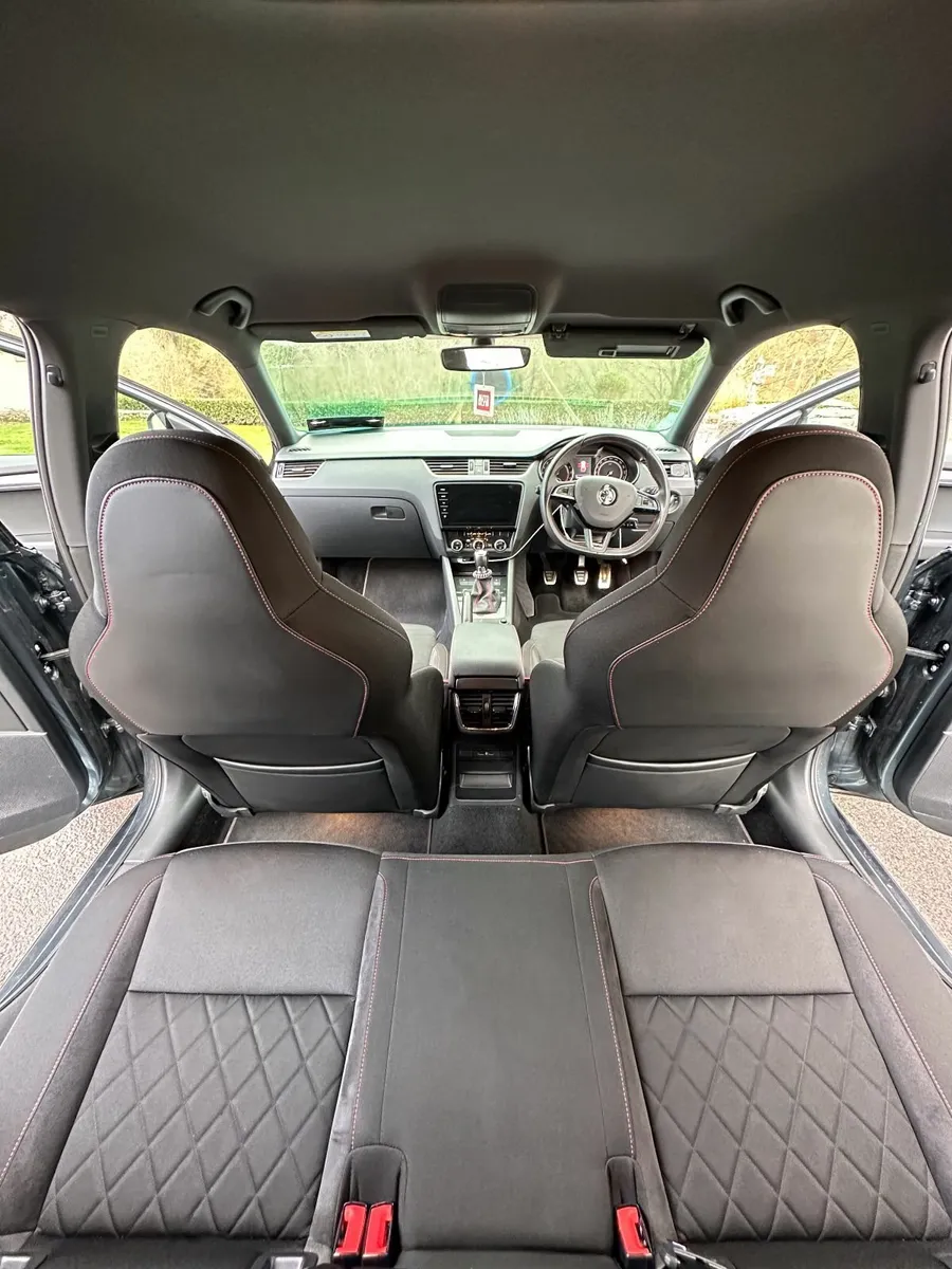Skoda Octavia 2018 - Image 2