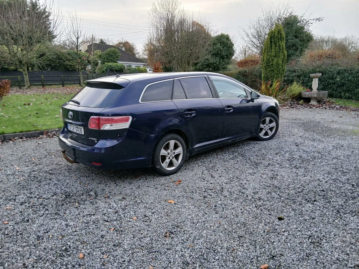 Toyota Avensis - Image 4