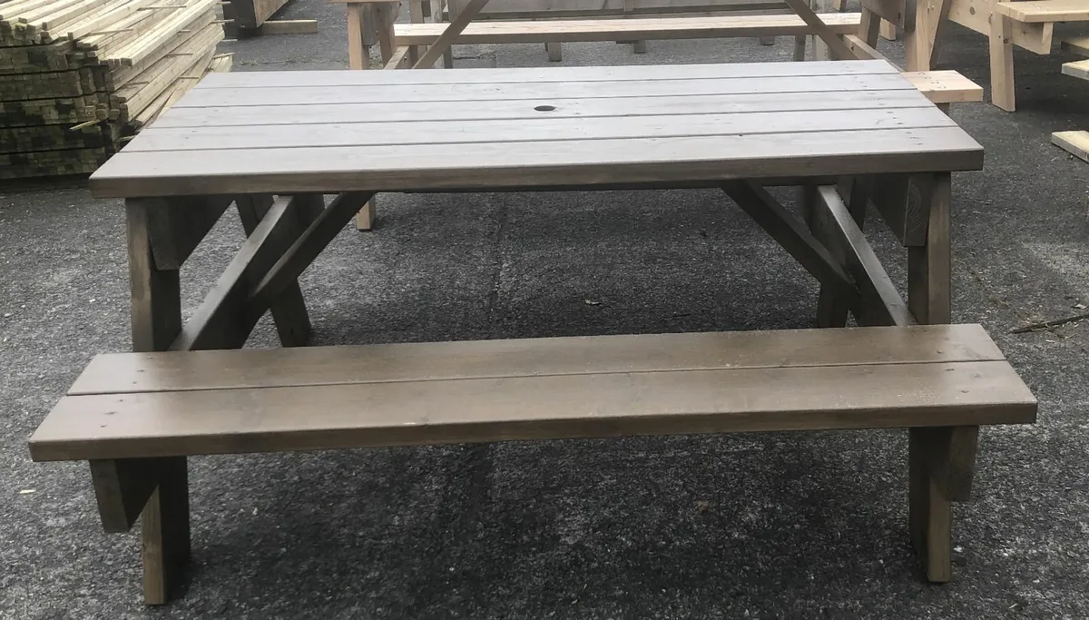 Picnic Table painted chestnut brown- ex-display - Image 1