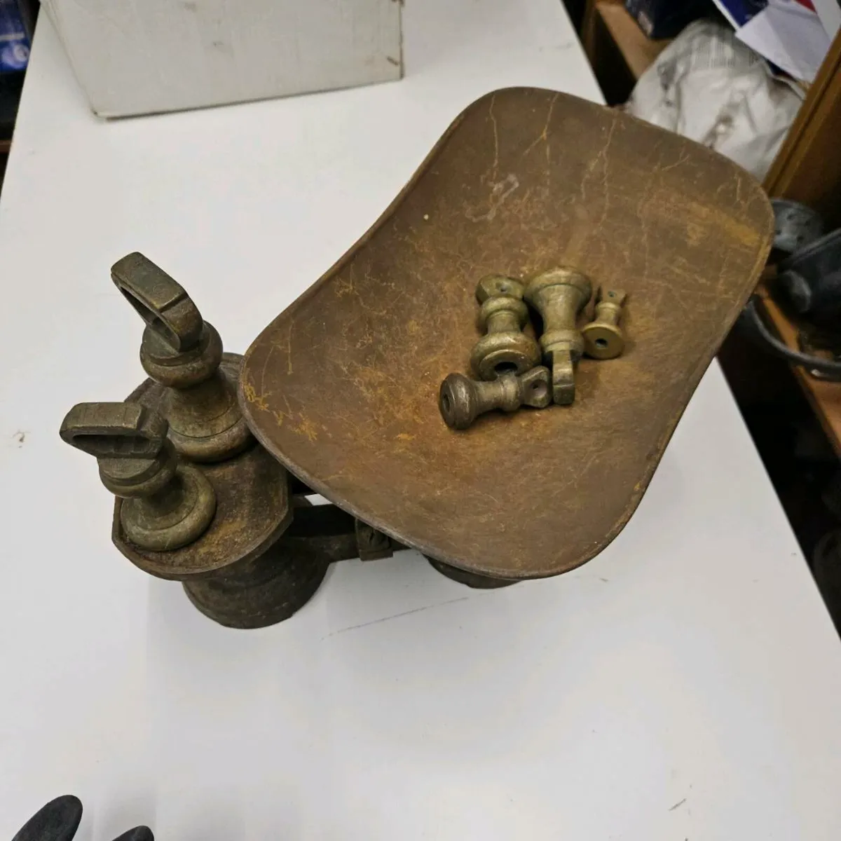 Antique scales - Image 1