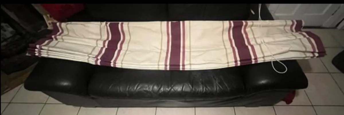 Blinds with matching curtains - Image 2