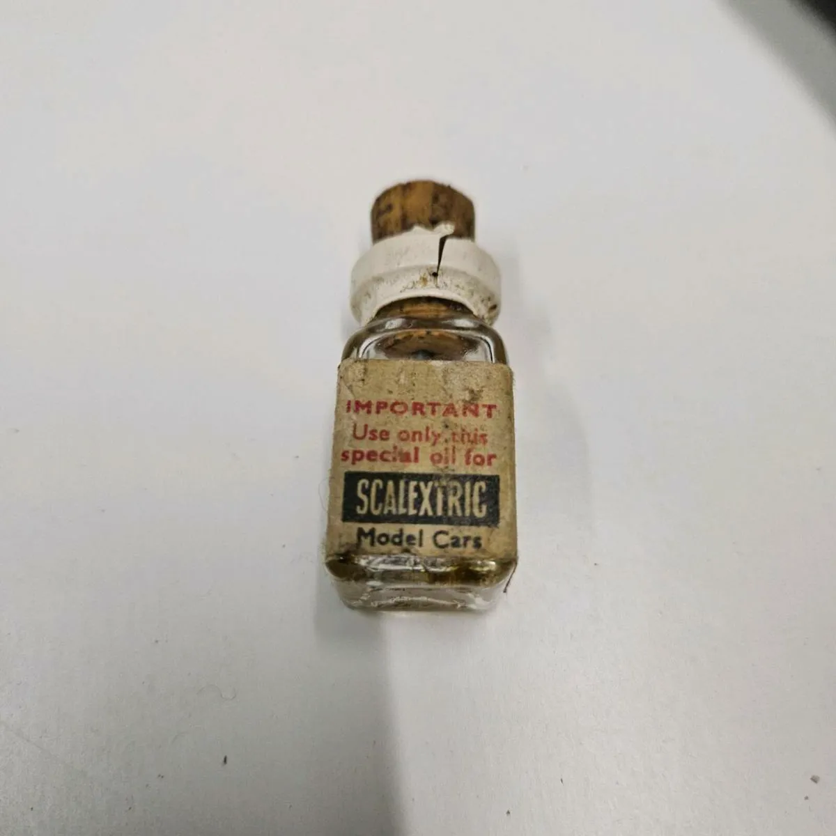Shell oil bottle - Image 2