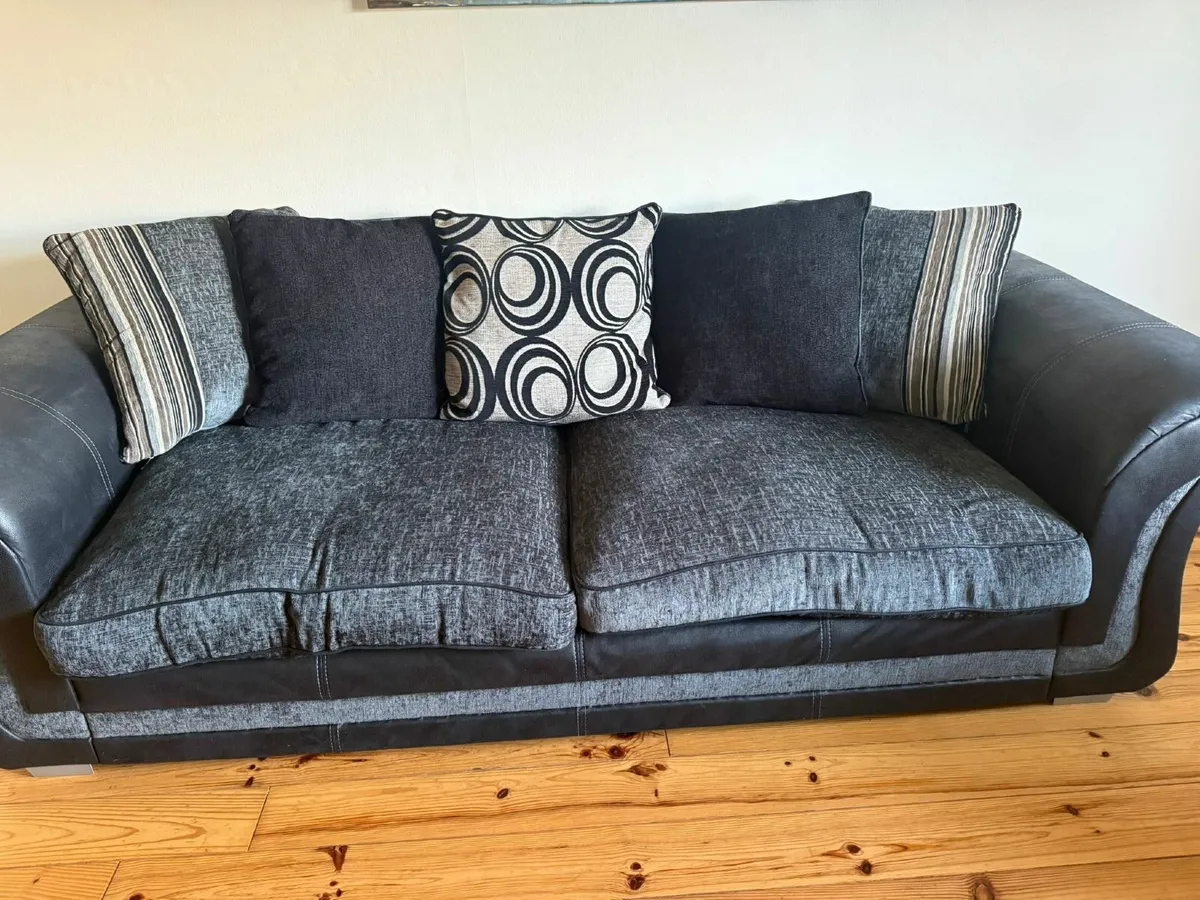 Couch - Image 1