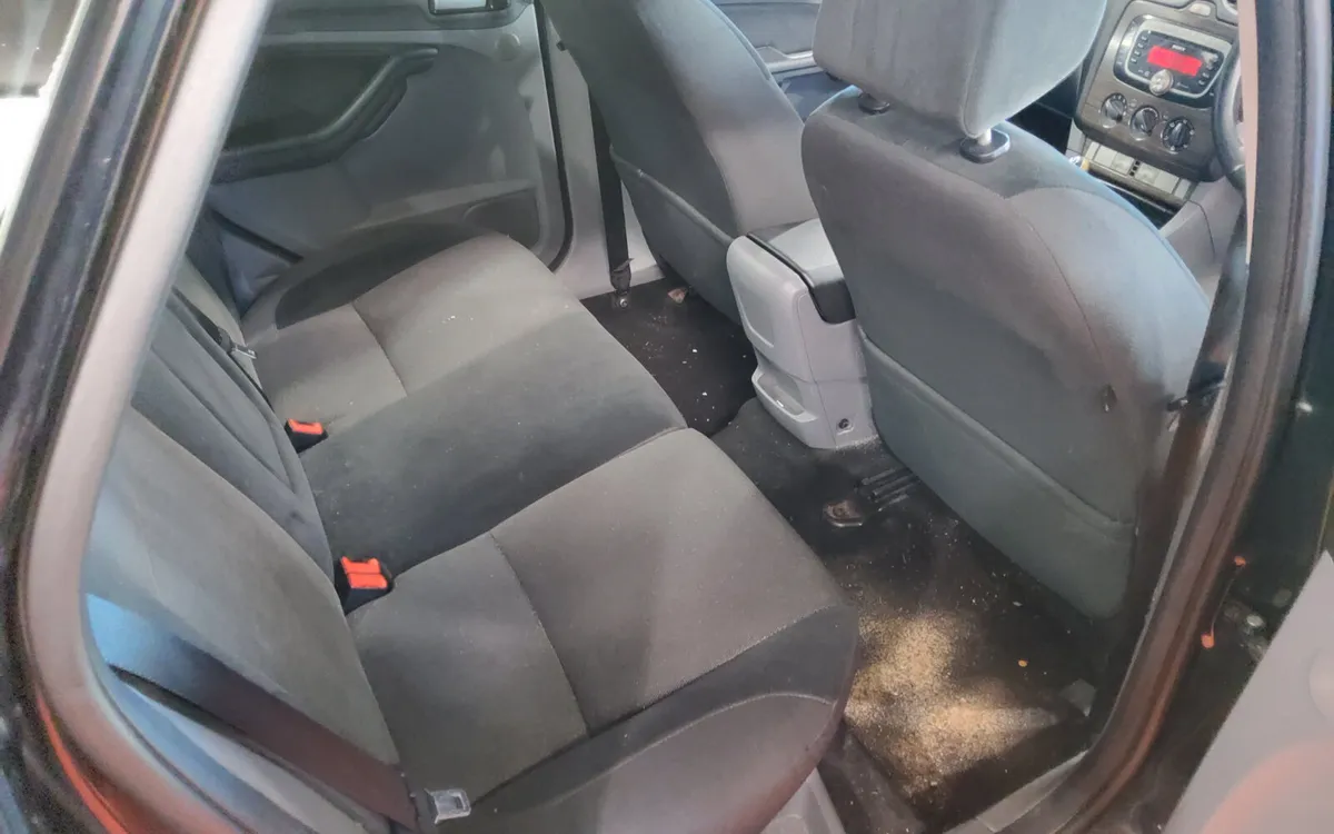 Ford Focus 2009 - Image 3