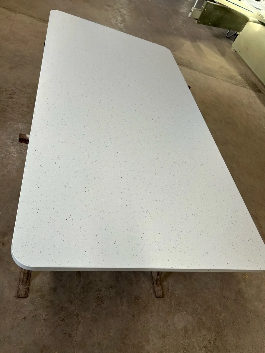 Table top - Image 1