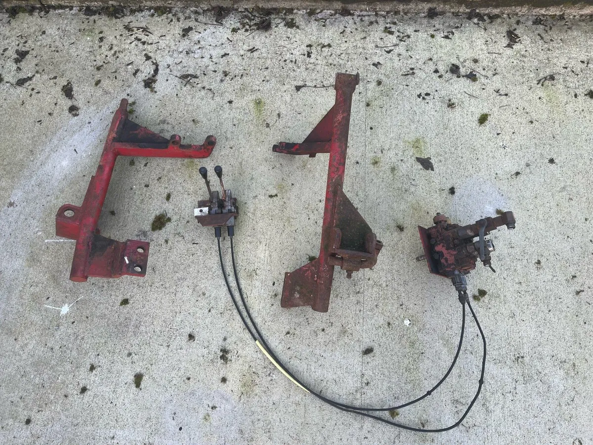 Quicke loader brackets and chest valve - Image 2