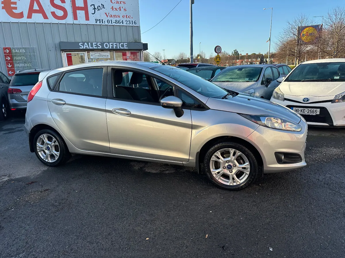 Ford Fiesta 1.0 Petrol NCT TAX LOW KMS - Image 3
