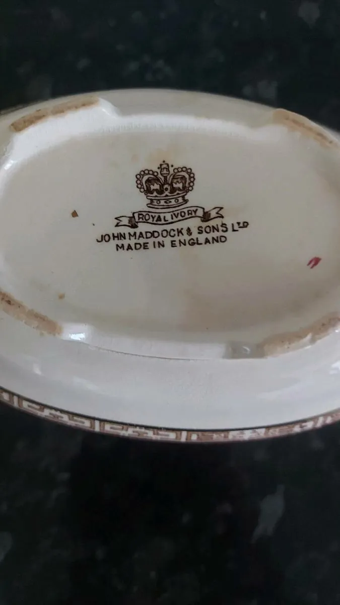 Antique Royal Ivory gravy boat - Image 4