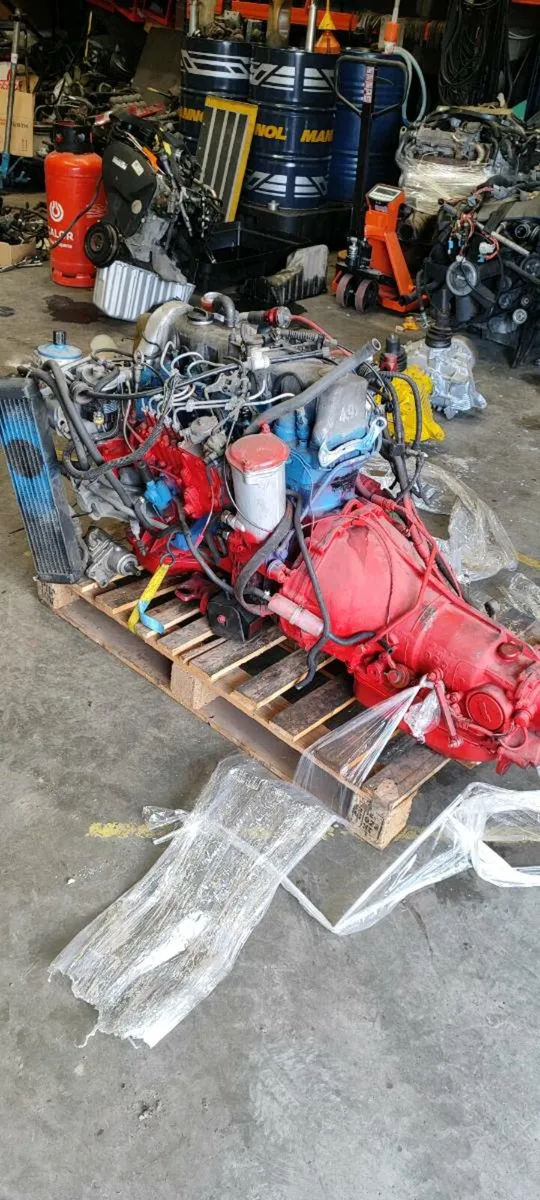 Mercedes 3.0 engine - Image 1